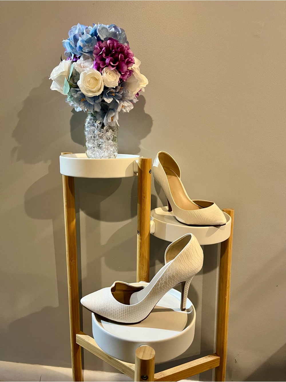 Juicy Couture White Textured Pointed Toe Stiletto Pumps